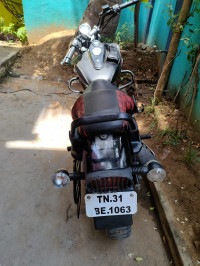 Black And Red Bajaj Avenger Street 220
