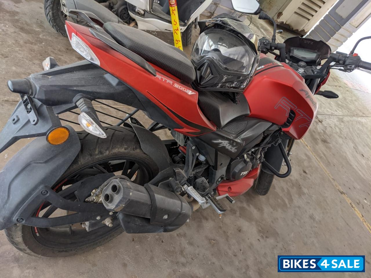 TVS Apache RTR 200 4V ABS