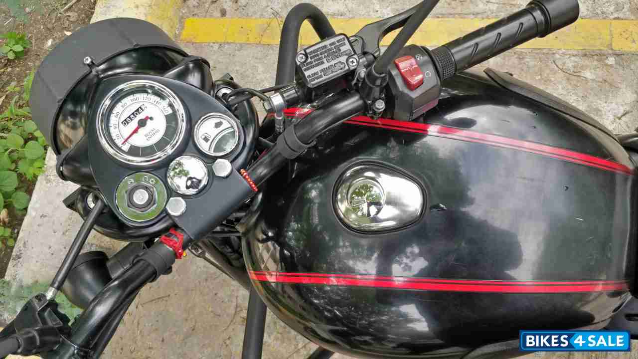 Shealth Black Royal Enfield Classic Stealth Black