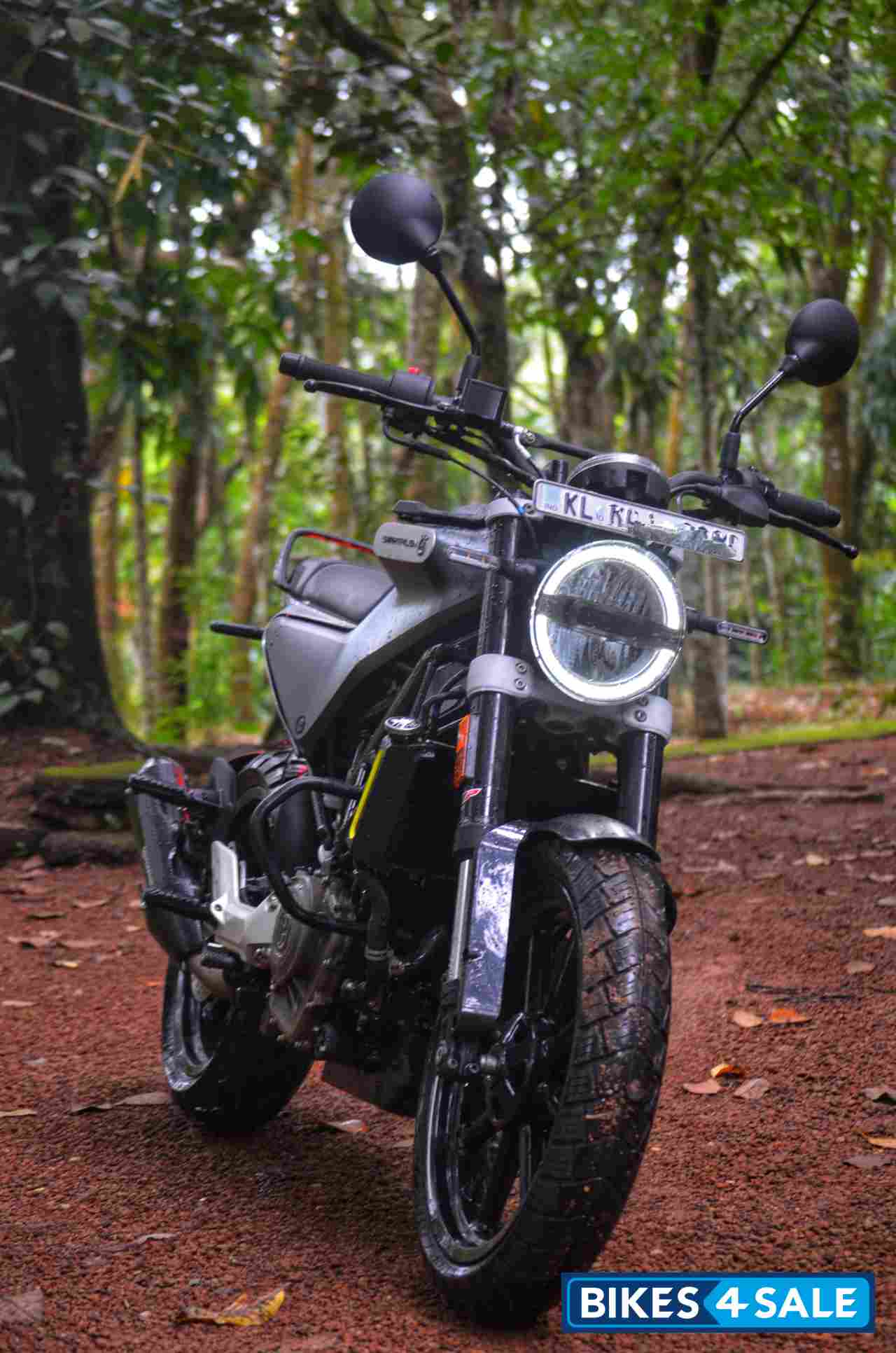 Dark Galvano Matt Husqvarna Svartpilen 250 2020