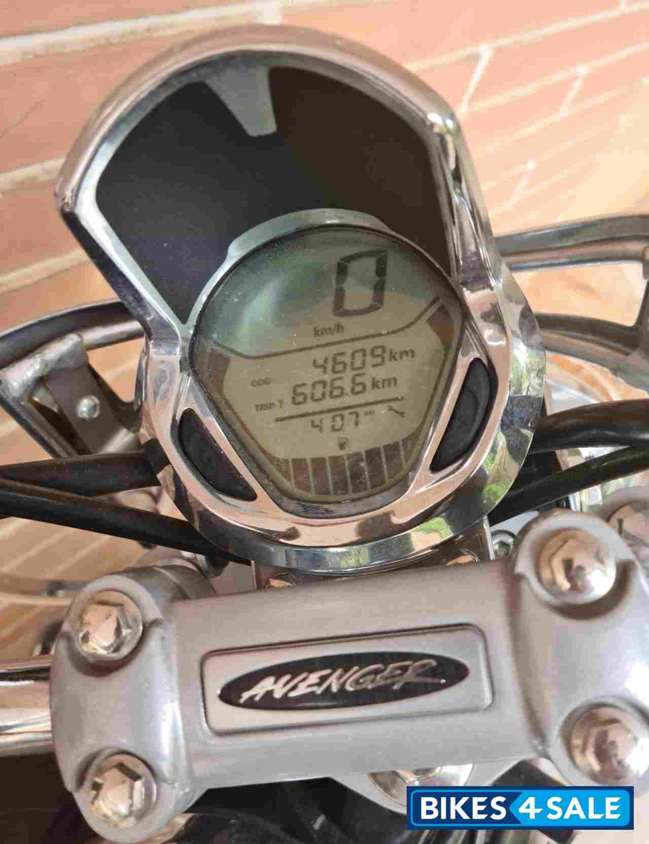 Bajaj Avenger Cruise 220