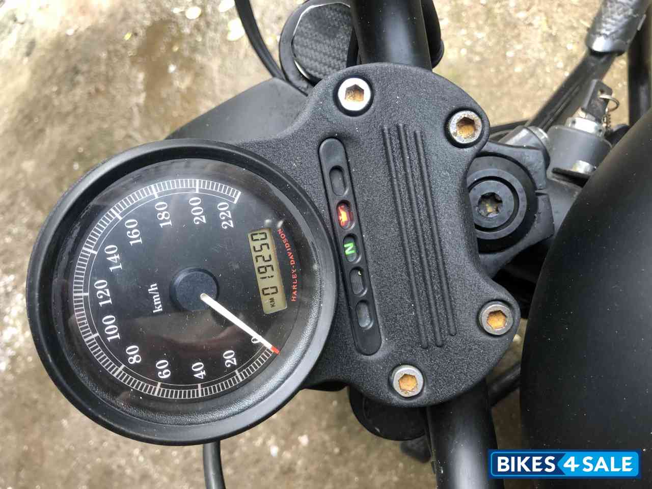 Black Harley Davidson XL 883L Sportster