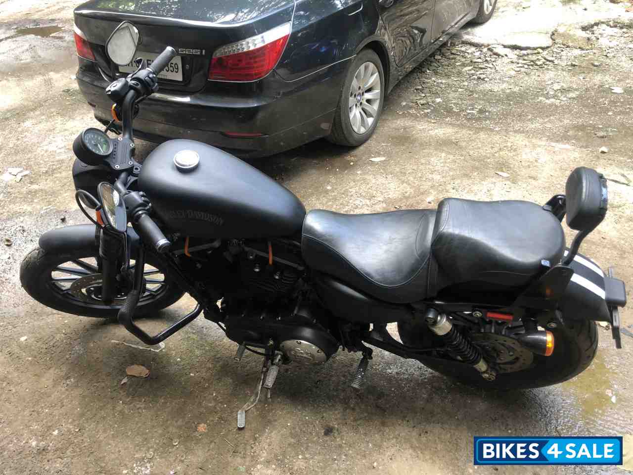 Black Harley Davidson XL 883L Sportster