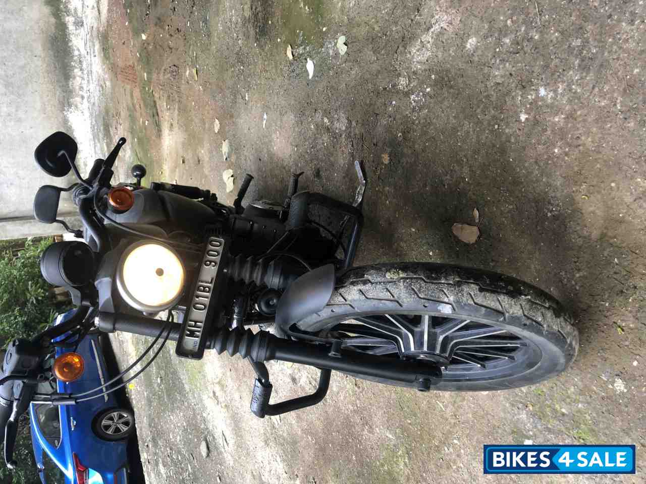 Black Harley Davidson XL 883L Sportster