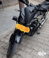 Mahindra Mojo XT 300