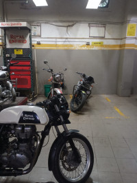 White Royal Enfield Continental GT 535