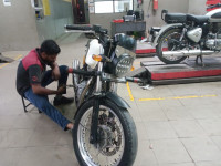 White Royal Enfield Continental GT 535