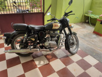 Black Royal Enfield Classic 350