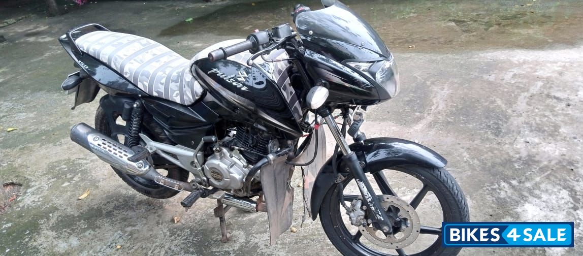 Black Bajaj Pulsar 150 DTSi