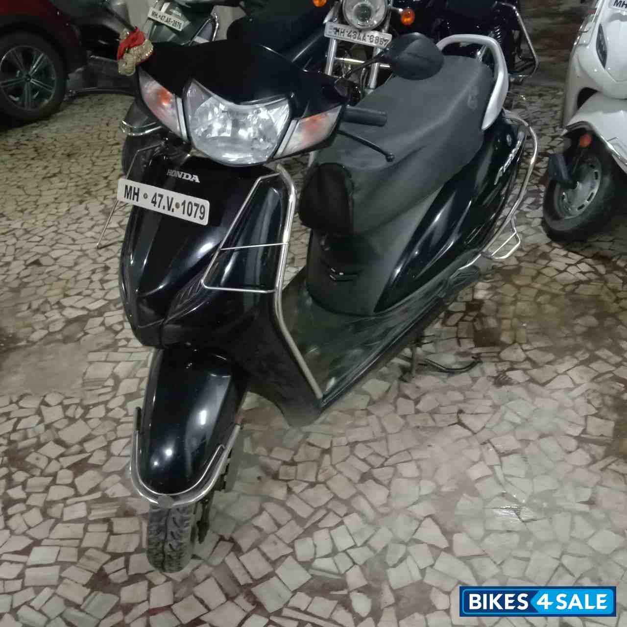 Black Honda Activa 4G