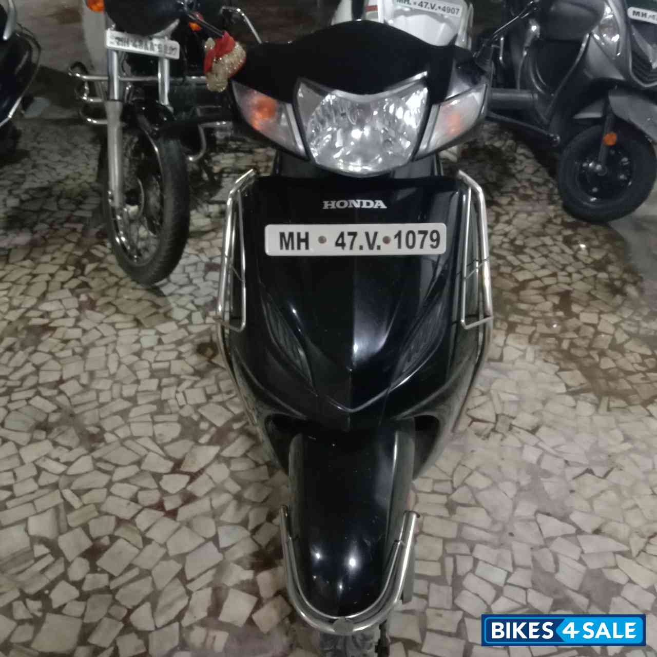 Black Honda Activa 4G