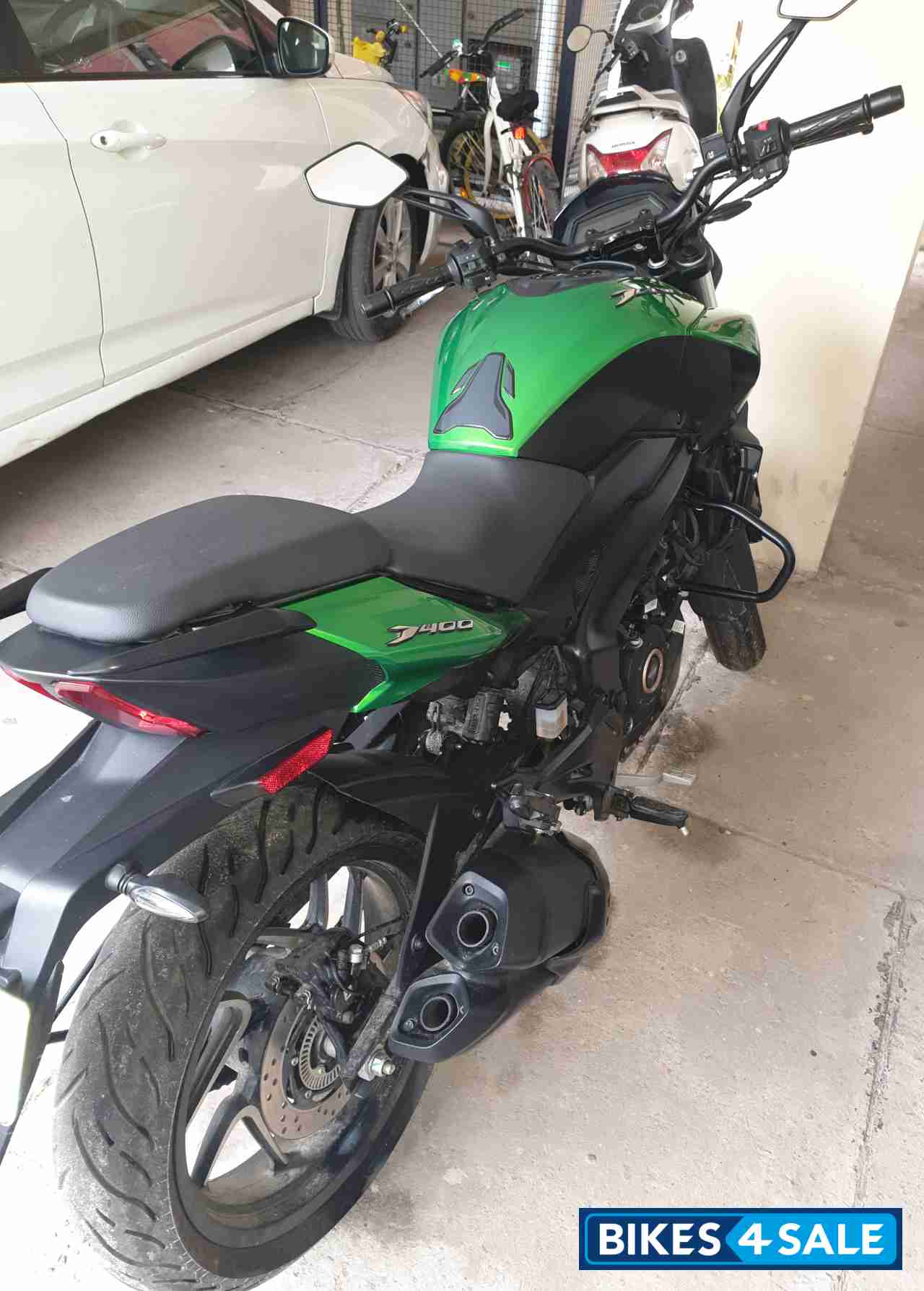 Green Bajaj Dominar 400 ABS BS6