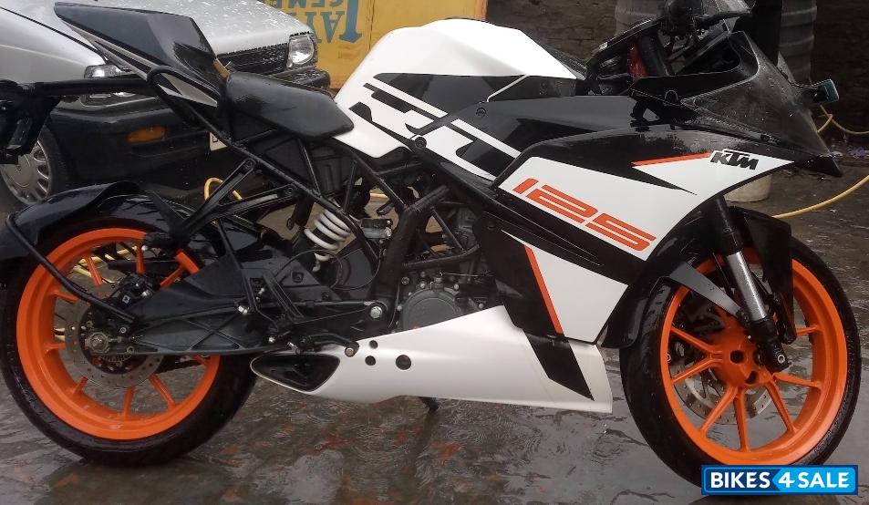 Orange, White,black KTM RC 125