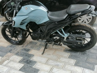 Nardo Grey Yamaha FZ25