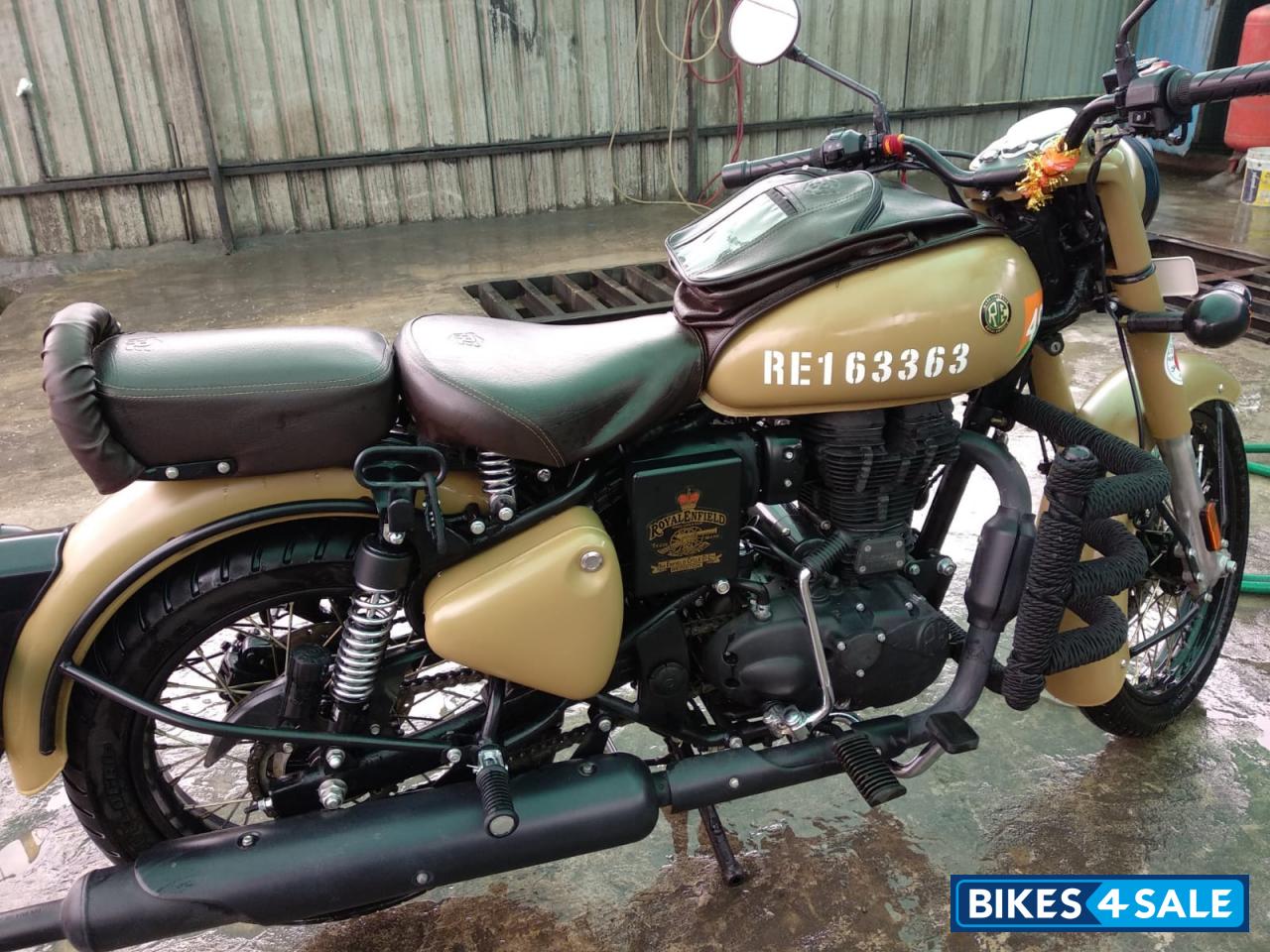 Desert Storm Royal Enfield Classic Signals Stormrider Sand Desert Storm Royal Enfield Classic Signals Stormrider Sand