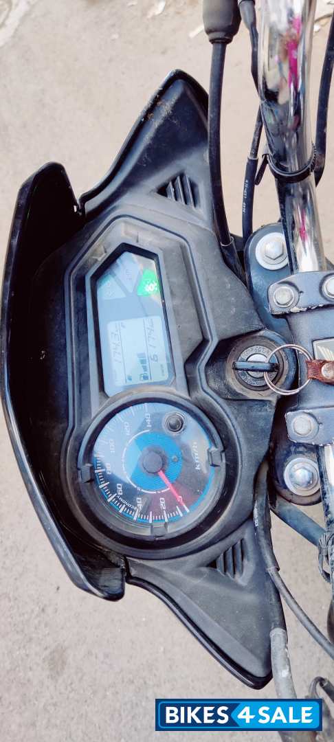 Black Honda CB Shine