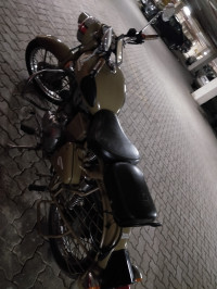 Royal Enfield Classic 500