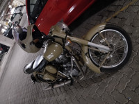 Royal Enfield Classic 500