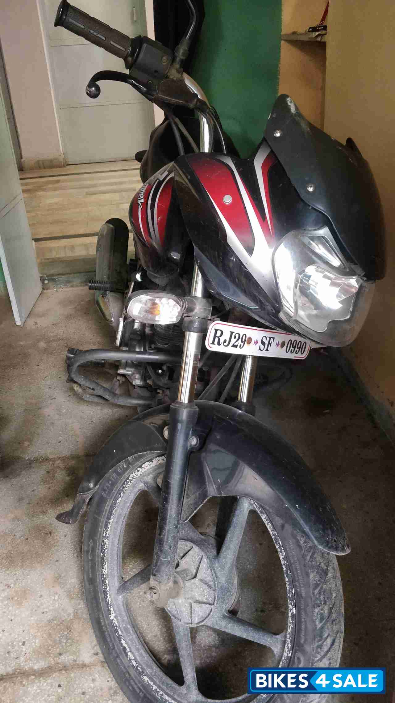 Bajaj Discover 100