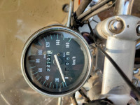 Black Bajaj Avenger 220 DTS-i