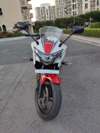 Tricolor Honda CBR 250R ABS