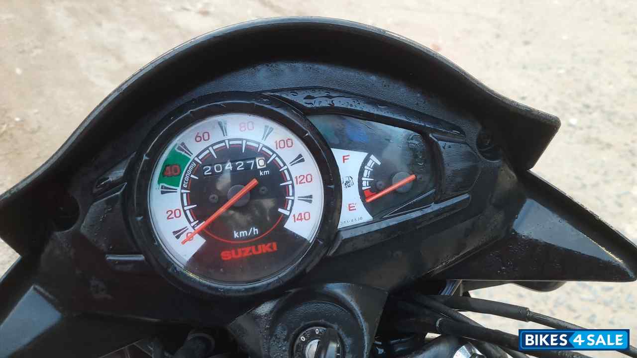 Blackish Red Suzuki Hayate EP