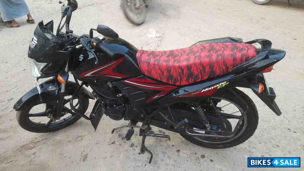 Blackish Red Suzuki Hayate EP