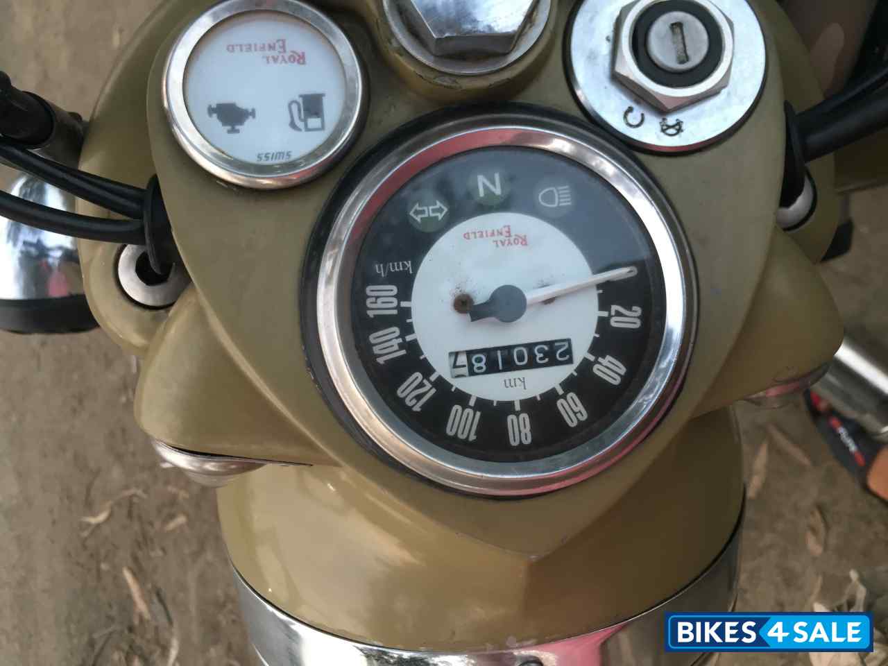 Yellow Royal Enfield Classic 500