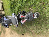 Bajaj Pulsar RS 200 ABS