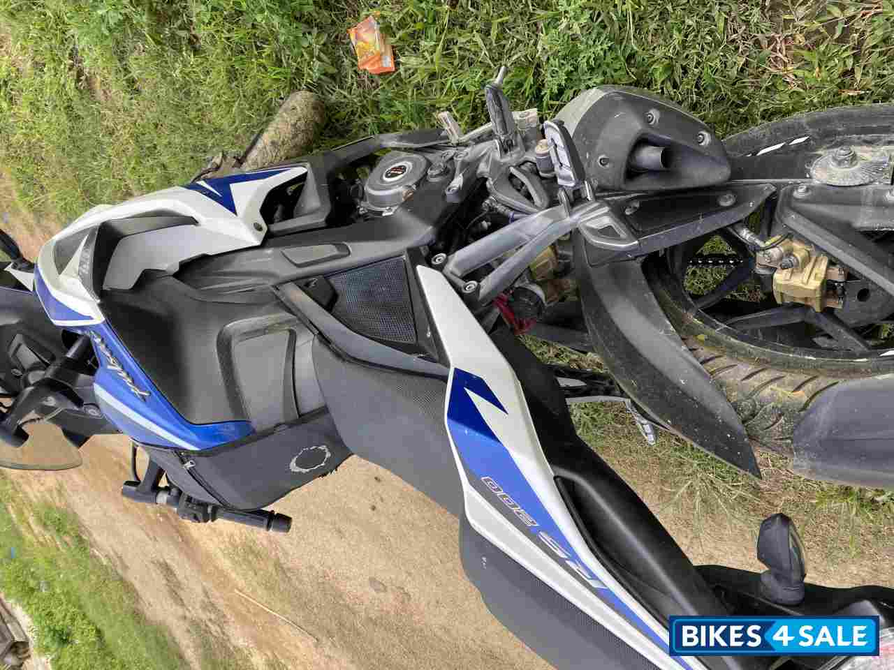 Bajaj Pulsar RS 200 ABS Bajaj Pulsar RS 200 ABS