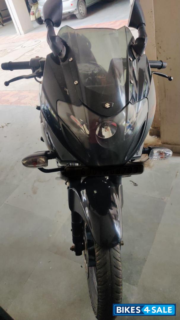Bajaj Pulsar 220F Bajaj Pulsar 220F
