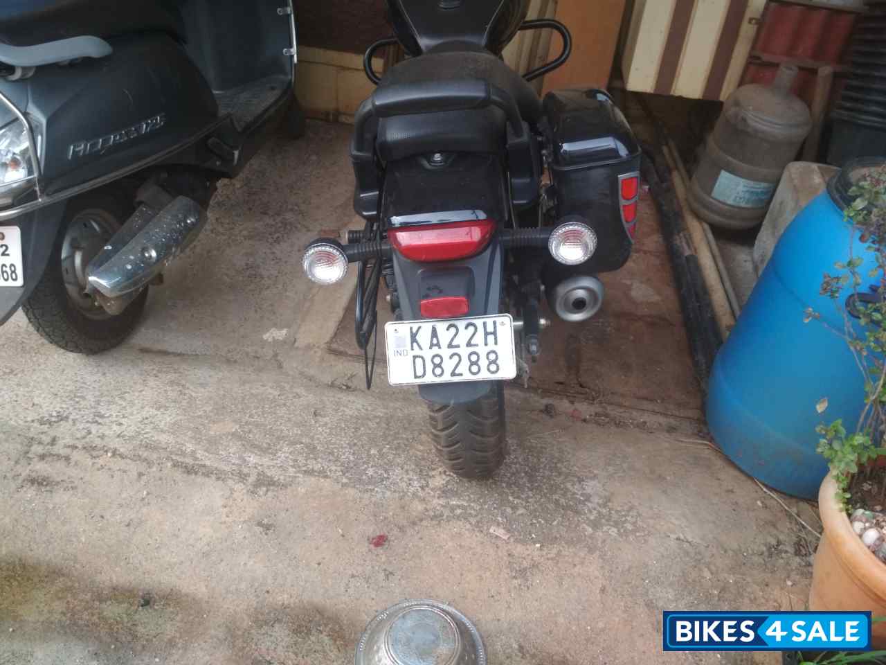 Bajaj Avenger Street 160