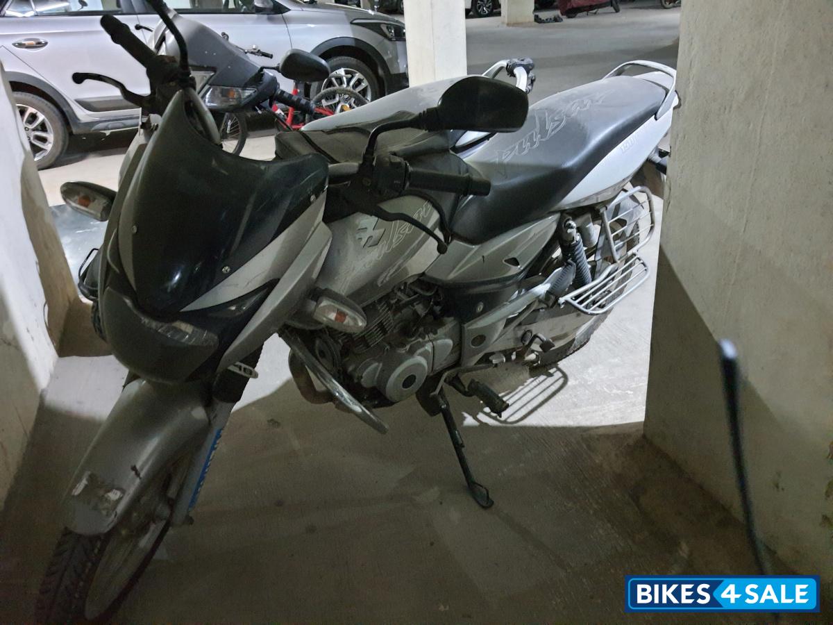 Silver Bajaj Pulsar 150 DTSi