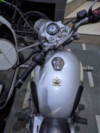 Silver Royal Enfield Classic 350