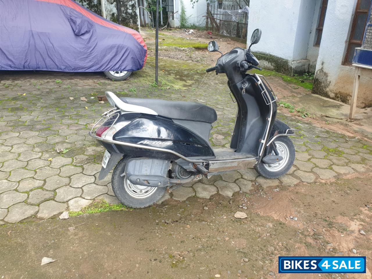 Black Honda Activa