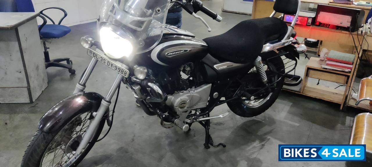 Bajaj Avenger Cruise 220
