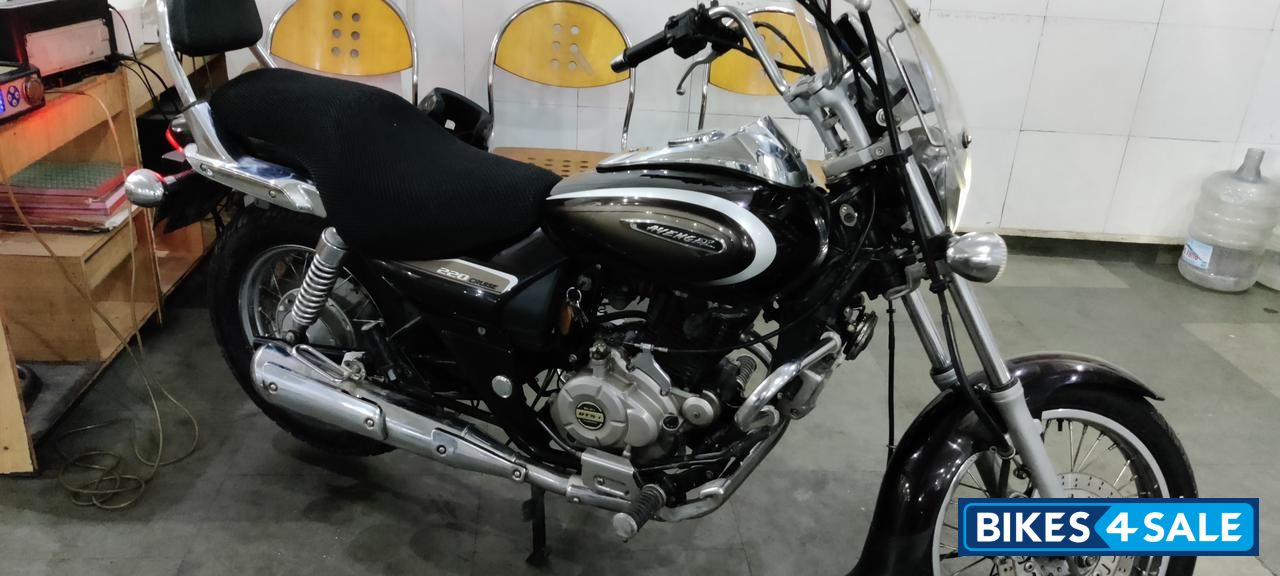 Bajaj Avenger Cruise 220
