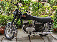 Ideal Jawa Yezdi Classic