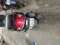 Magenta Mahindra Gusto