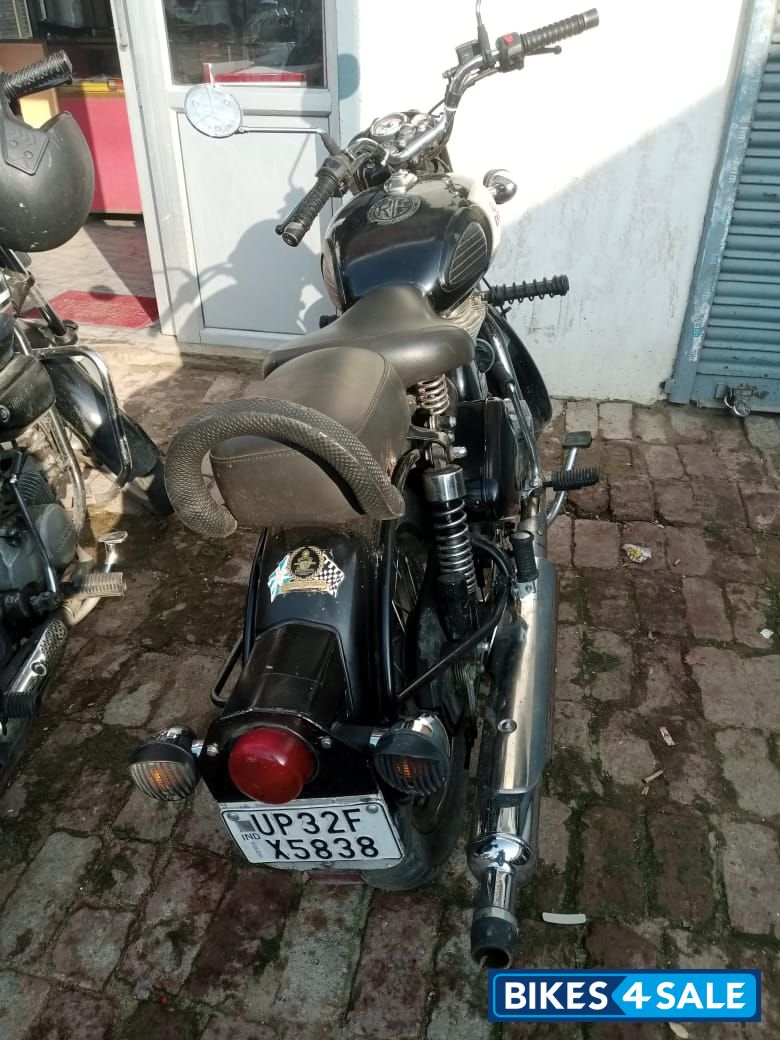 Black Royal Enfield Classic 350 Black Royal Enfield Classic 350