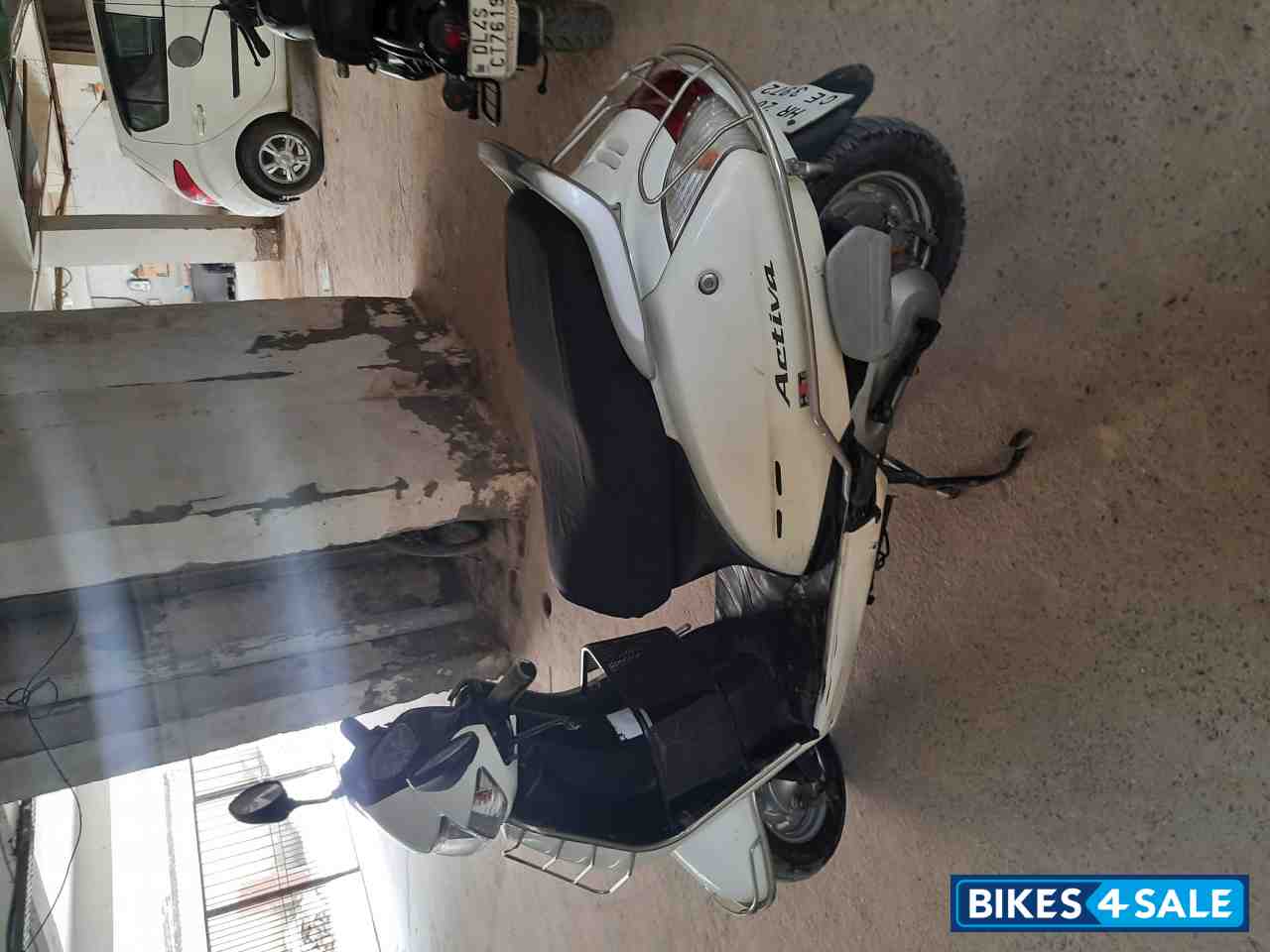 White Honda Activa