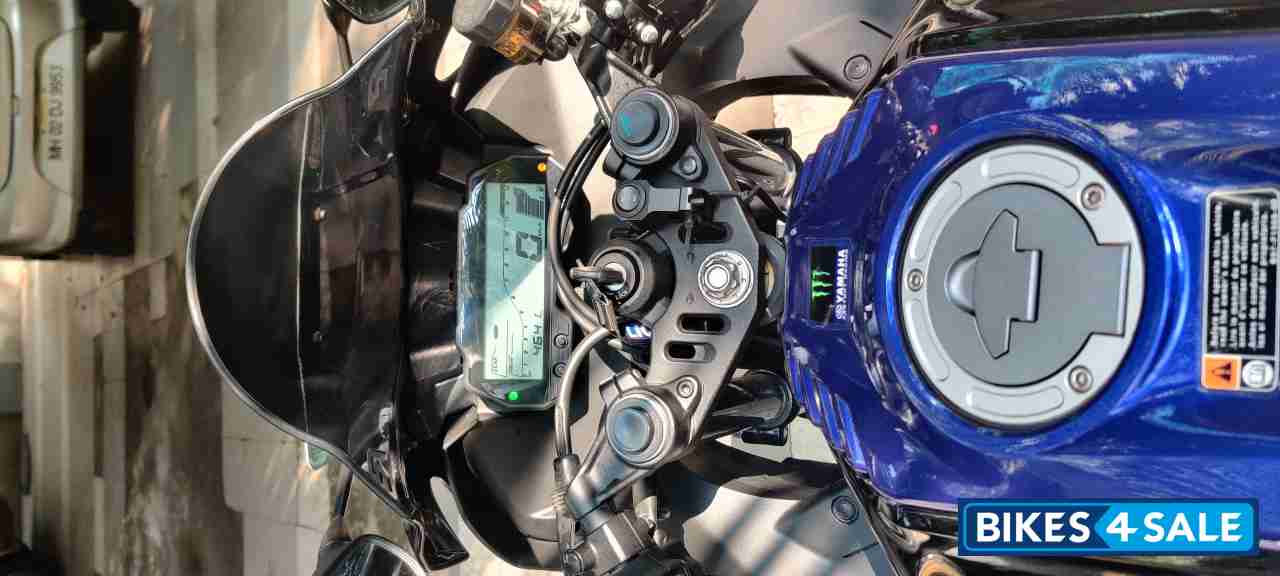 Black Monster Edition Yamaha YZF R15 V3