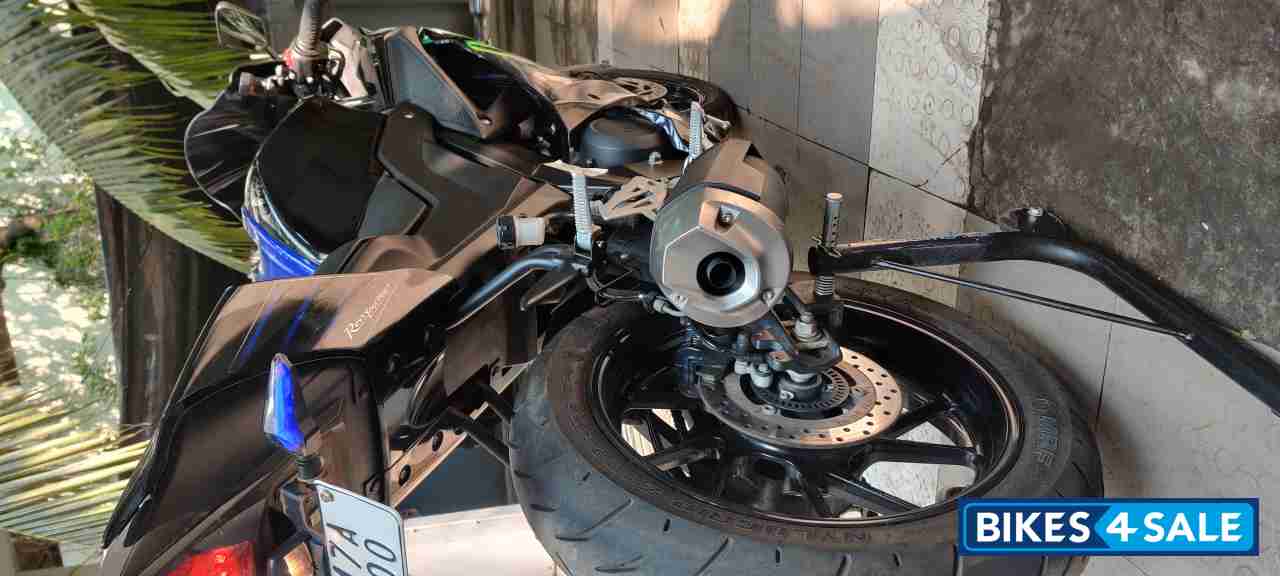 Black Monster Edition Yamaha YZF R15 V3