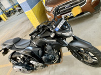 Yamaha FZ25