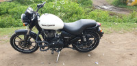 White Royal Enfield Thunderbird X 350