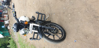 White Royal Enfield Thunderbird X 350