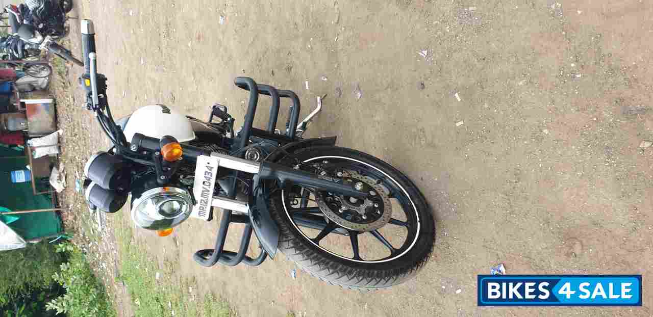 White Royal Enfield Thunderbird X 350 White Royal Enfield Thunderbird X 350