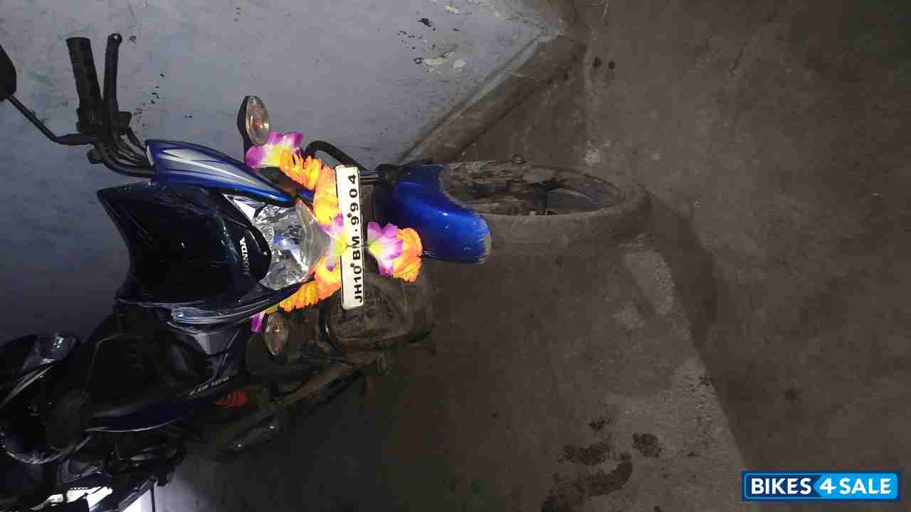 Blue Honda CB Shine SP