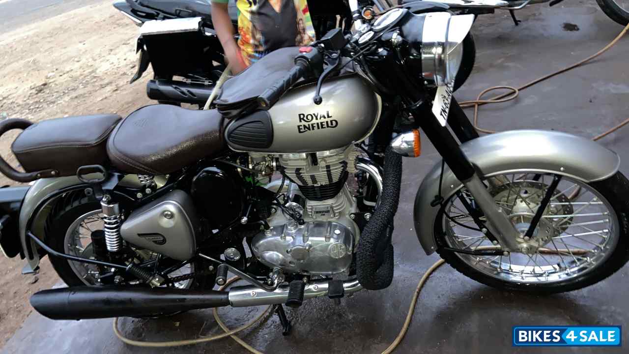Royal Enfield Classic Gunmetal Grey