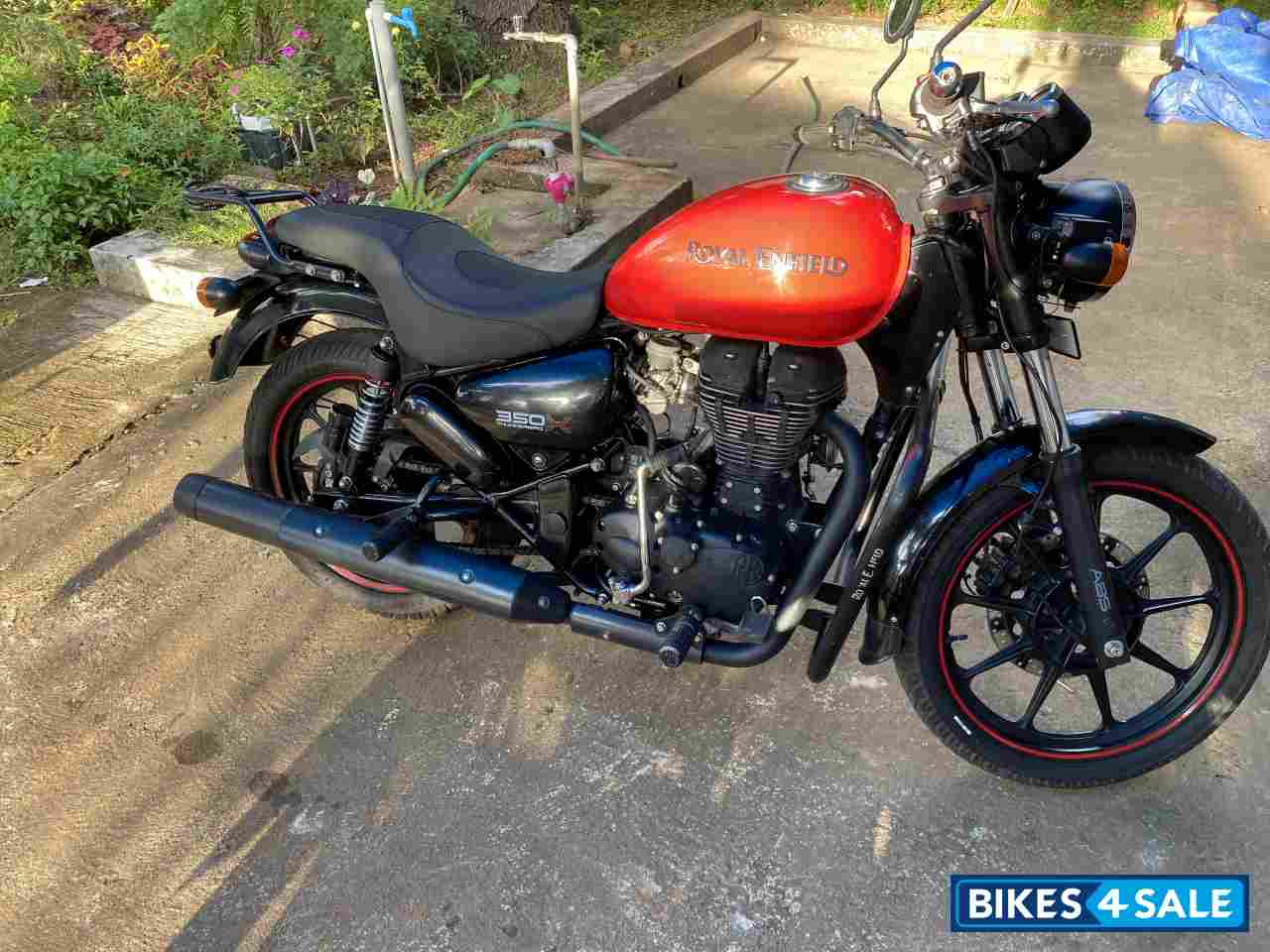 Red Royal Enfield Thunderbird X 350